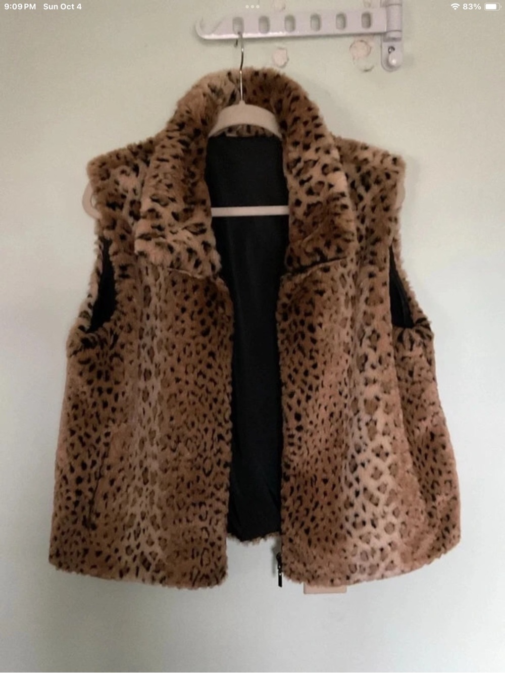 Leopard Print Faux Fur Vest - Women's Brown Animal Print Outerwear